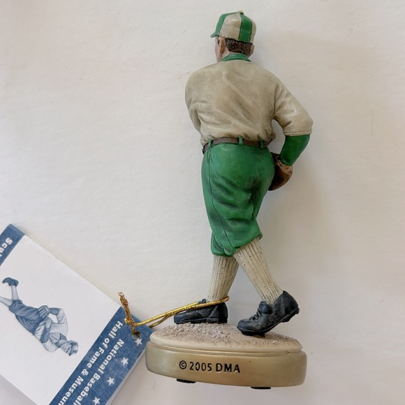 National Baseball Hall of Fame & Museum Sculpture Collection - Picture 4 of 9